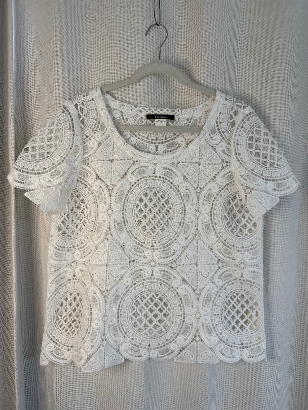 Blue Tassel for Anthropologie White Geometric Crochet Lace Boho Top Small